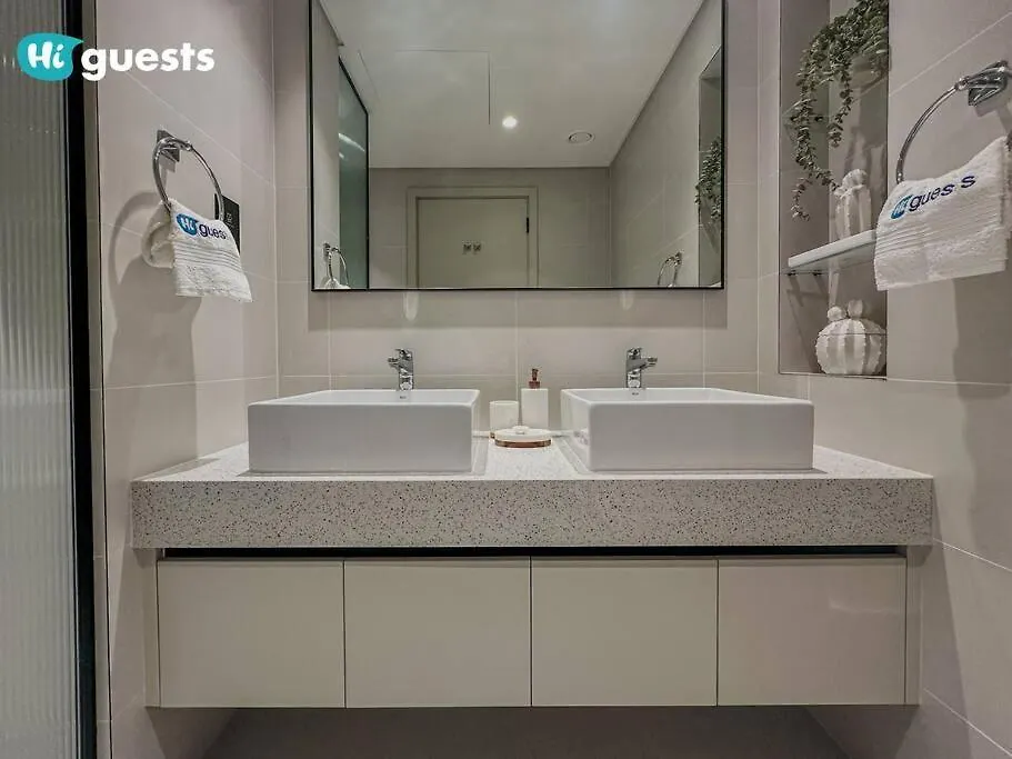 Elegant 2-Bedroom Retreat At Marina Vista 2 Dubai United Arab Emirates