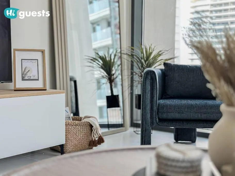 Elegant 2-Bedroom Retreat At Marina Vista 2 Dubai 0*,  United Arab Emirates