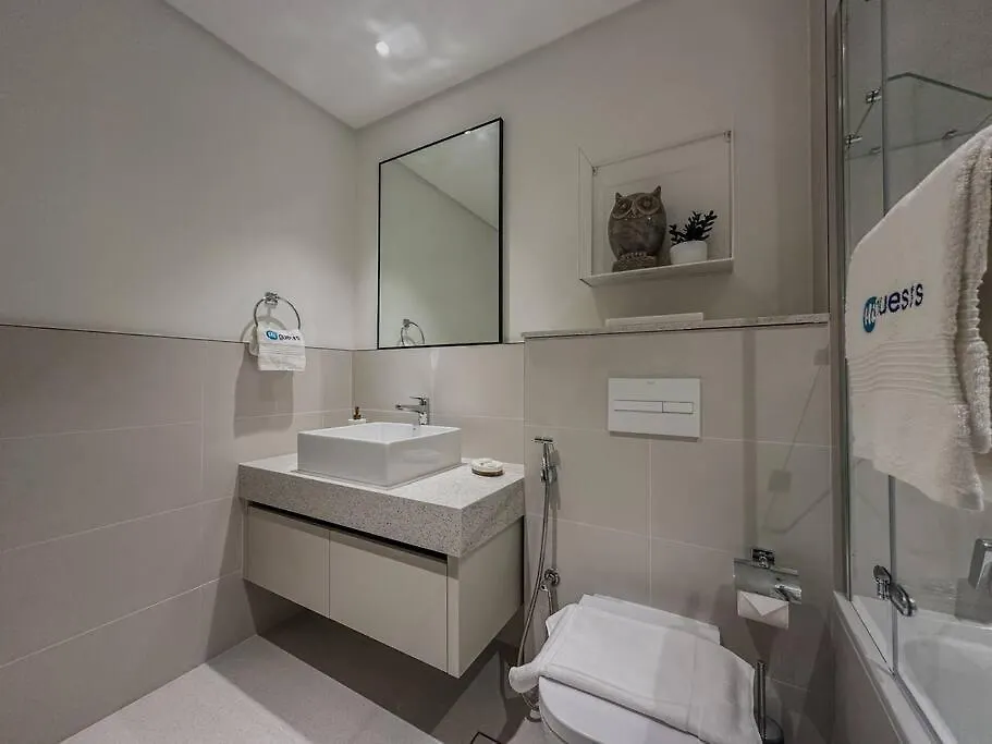 Apartment Elegant 2-Bedroom Retreat At Marina Vista 2 Dubai